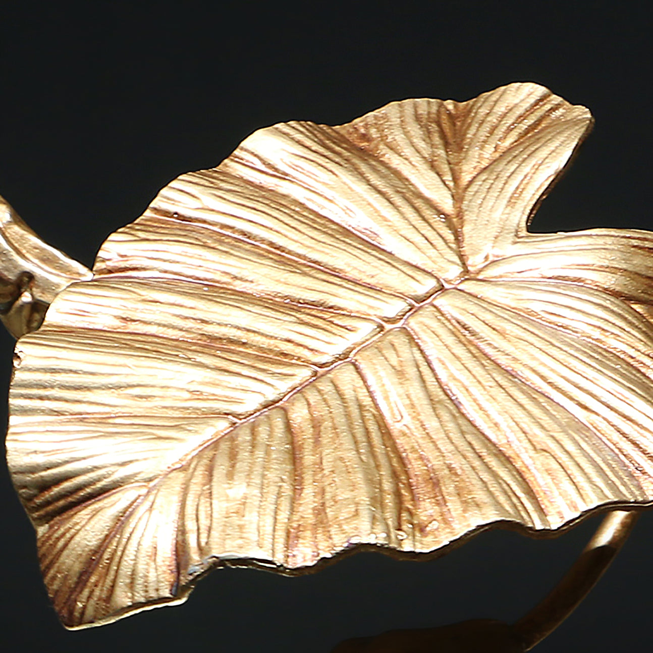 Gold Leaf Chandelier - Nuvé