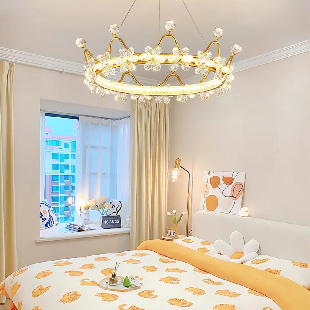 Golden Crown Garland Crystal Chandelier - Nuvé