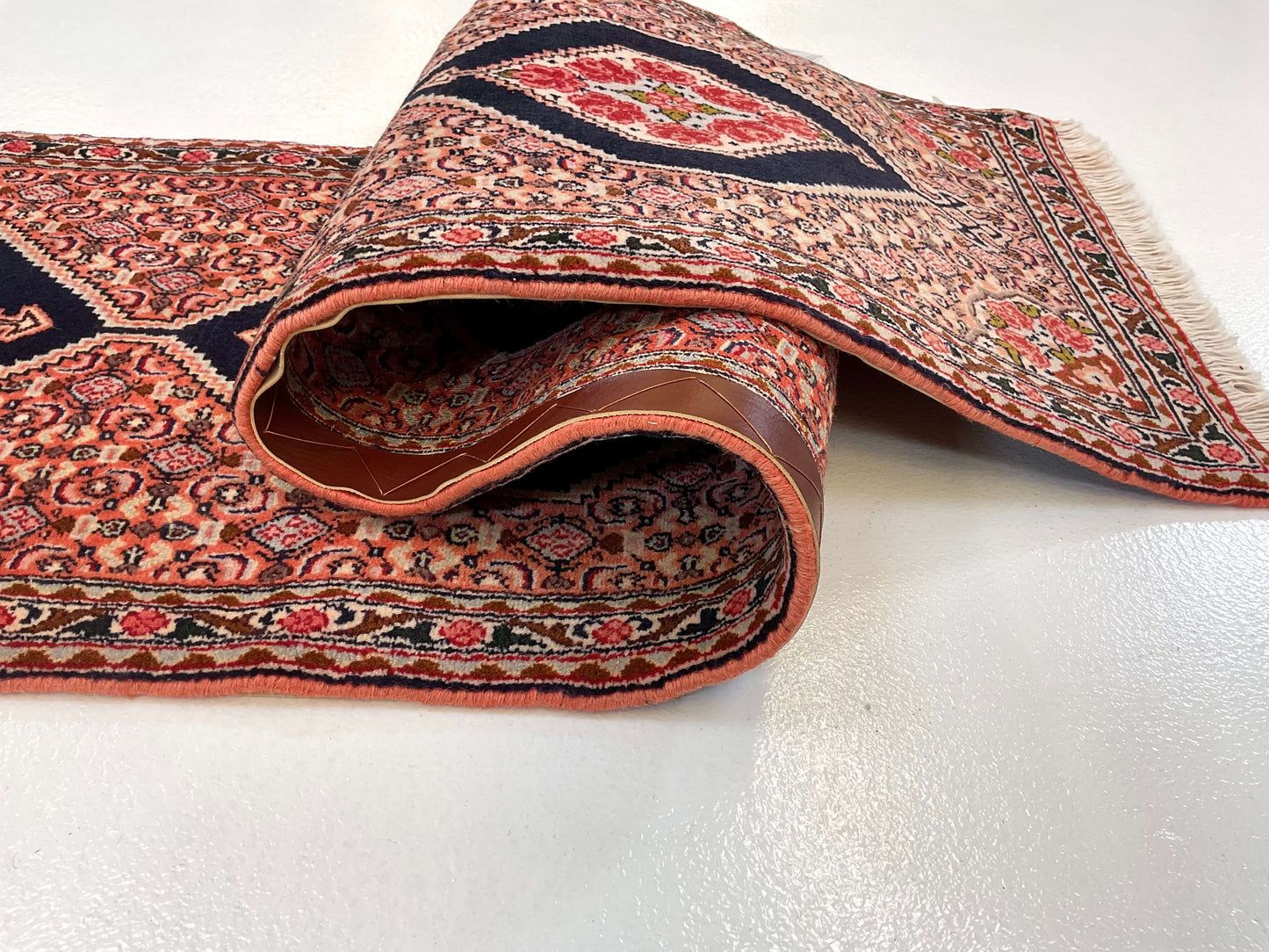Persian Bijar (1'10"x8'08") rose/indigo - Nuvé