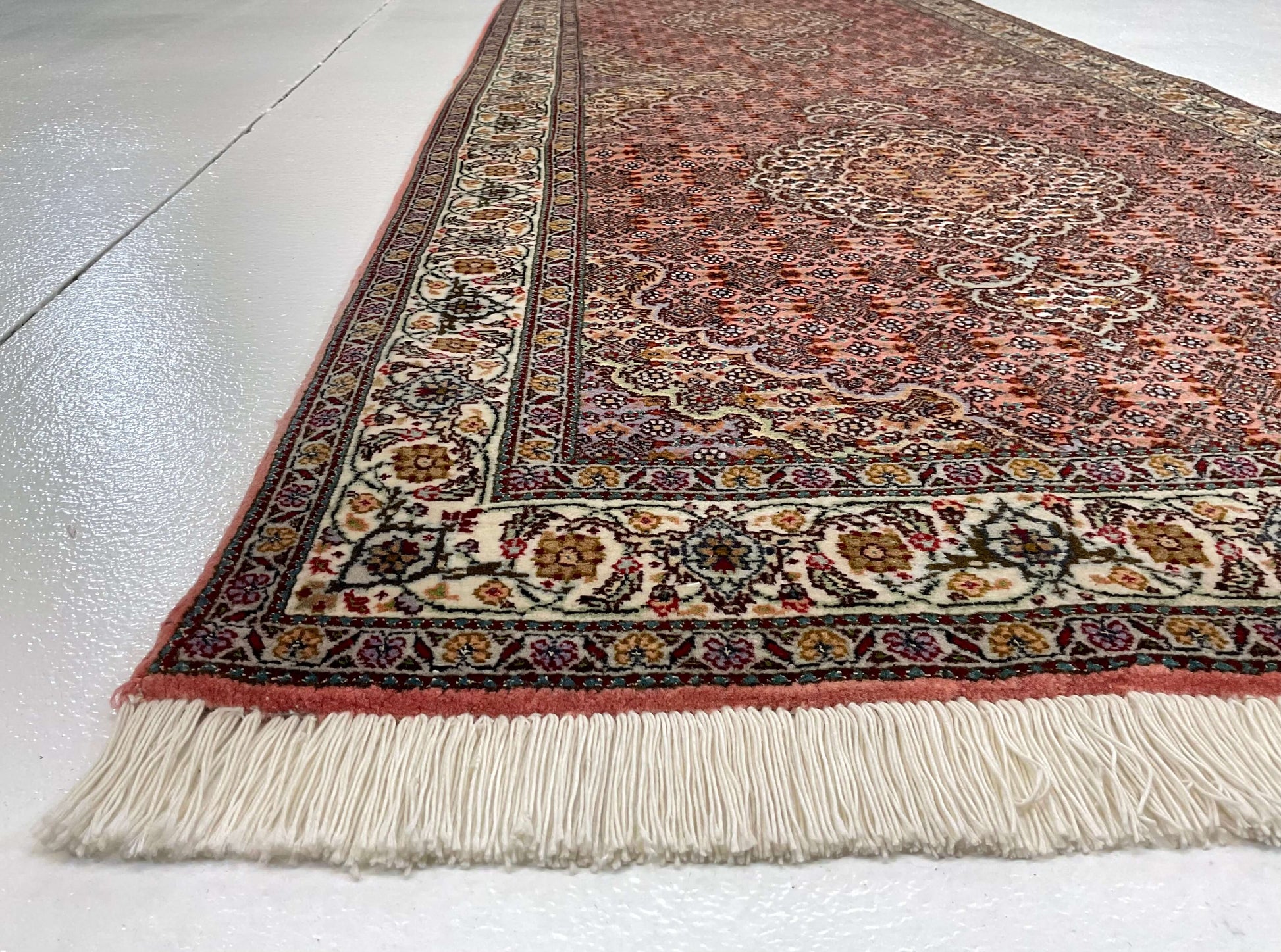 Persian Tabriz (2'09"x10'02") peach/ivory - Nuvé