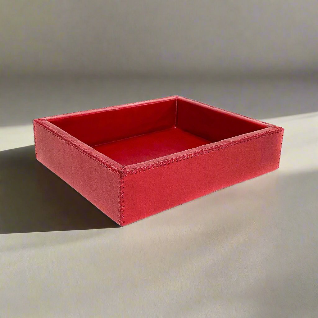 Monedas | Cedar Wood + Leather Valet Tray - Nuvé