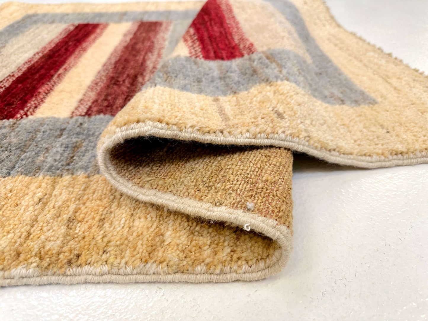 Gabbeh 2'08"x3'11" ivory/multicolor - Nuvé