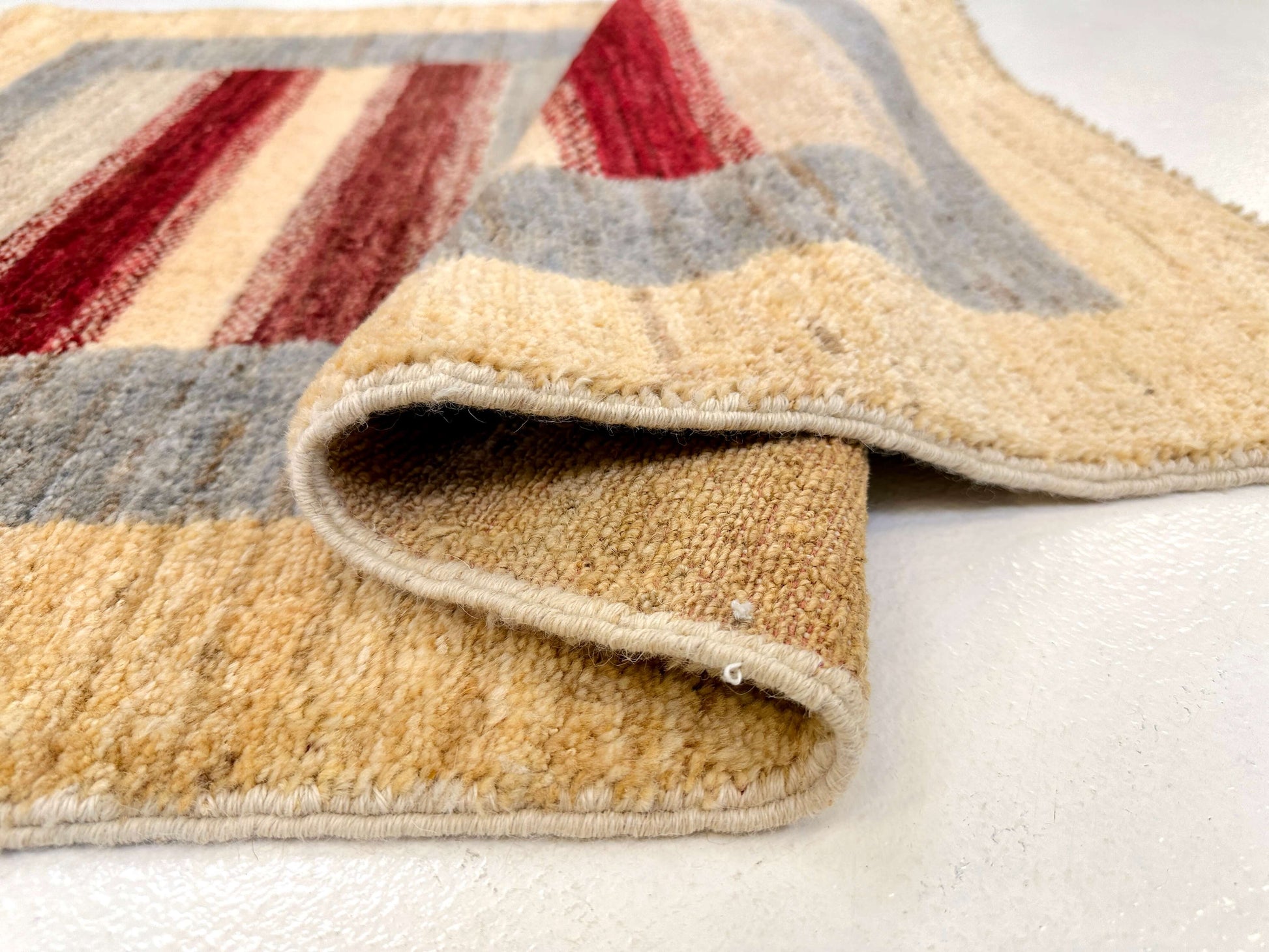 Gabbeh 2'08"x3'11" ivory/multicolor - Nuvé