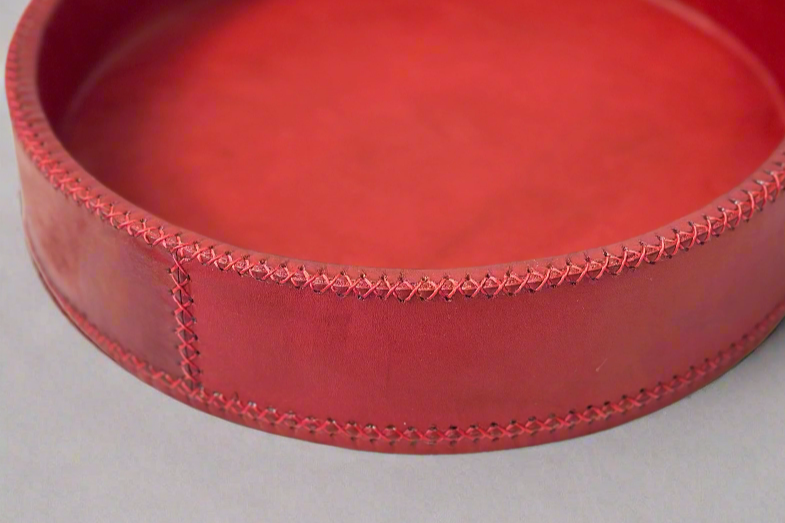 Piki | 8.5" Cedar Wood + Leather Round Tray - Nuvé