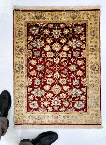 Wool w. silk Kumkapi red/ltgld 2x3 - Nuvé