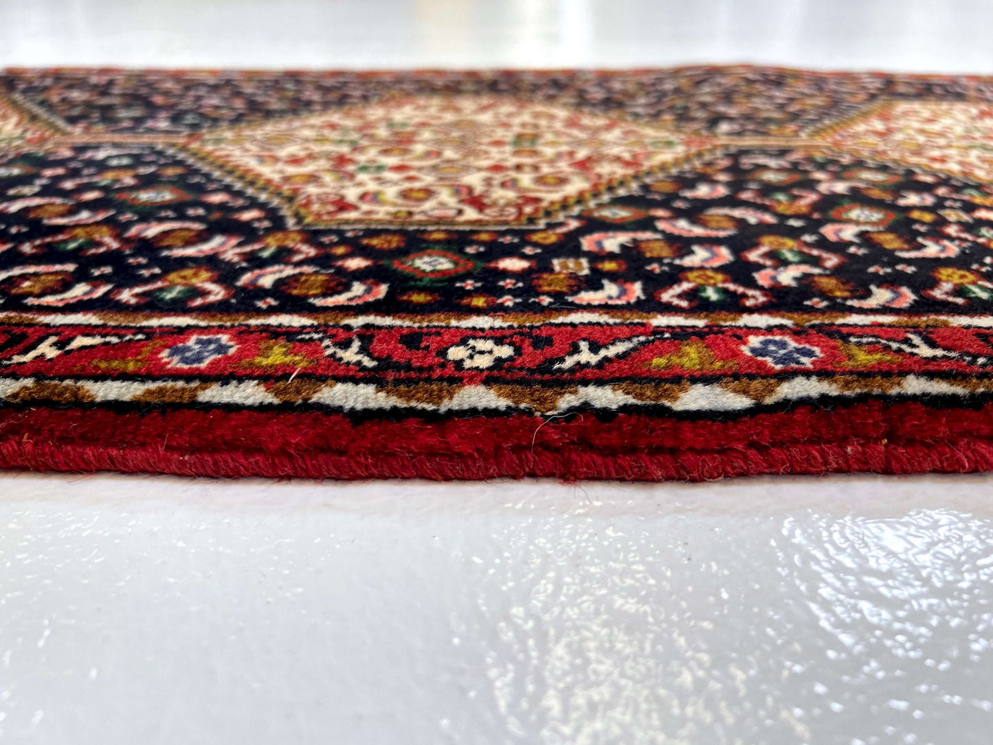 Persian Bijar (1'09"x7'08") indigo/red - Nuvé