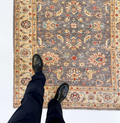 Chobi Farahan (4'00"x5'06") lavendar-gray/ivory