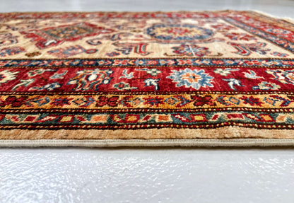 Super Kazak red/ivory 3'04"x4'08" - Nuvé