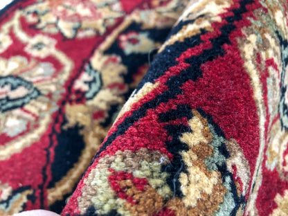Indo-Tabriz blk/dkred 3' Round