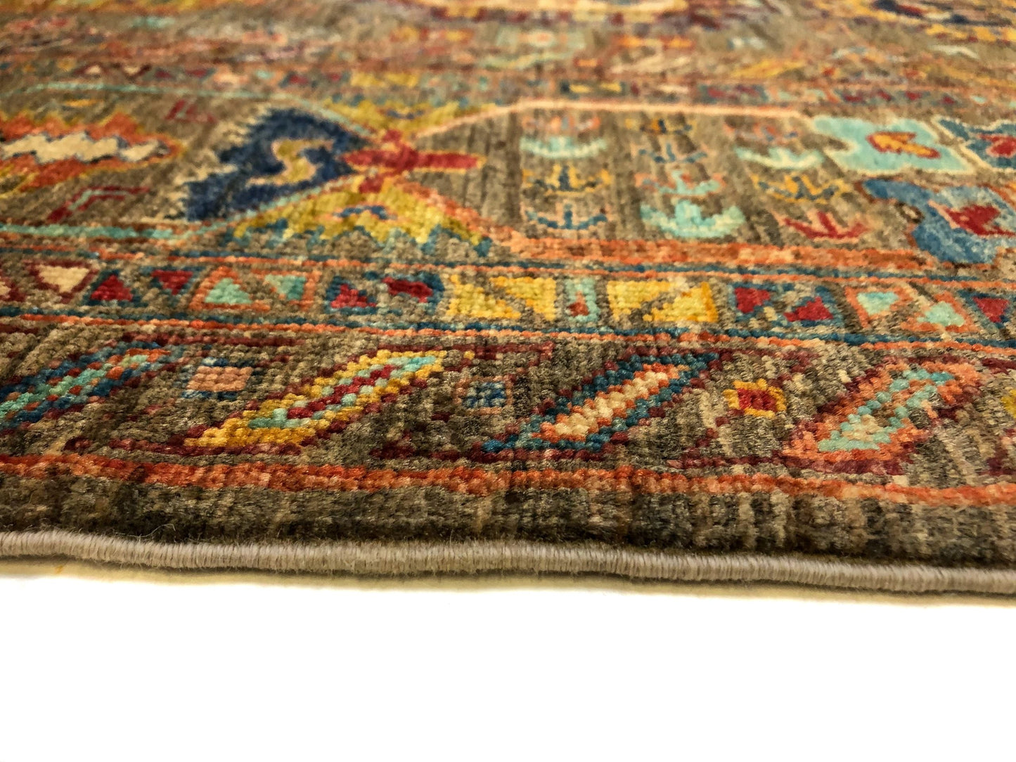 Khorjin (5'06"x7'08") camel/jewel tones - Nuvé