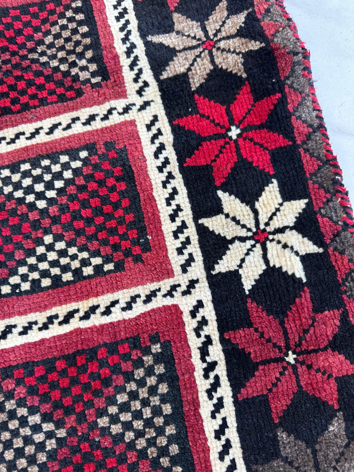 Hand-knotted Persian Tribal Khorramabad Wool Rug 4’3” x 6’10” - Nuvé