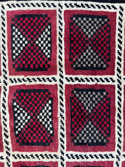 Hand-knotted Persian Tribal Khorramabad Wool Rug 4’3” x 6’10” - Nuvé