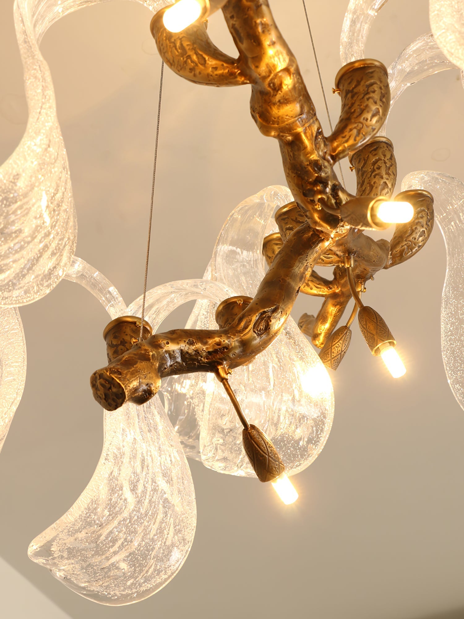 Icarus Wings Horizontal Chandelier - Nuvé