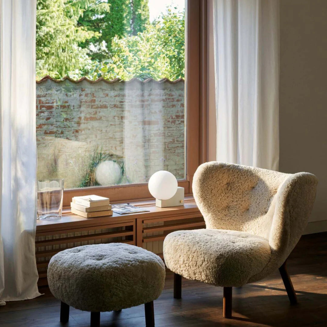 Journey SHY1 Glass Table Lamp - Nuvé