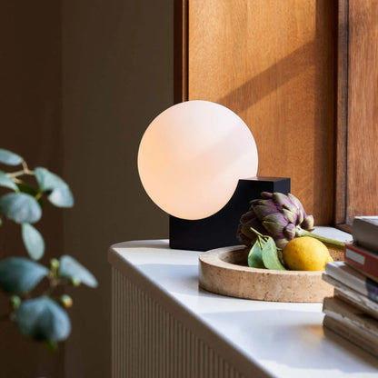 Journey SHY1 Glass Table Lamp - Nuvé