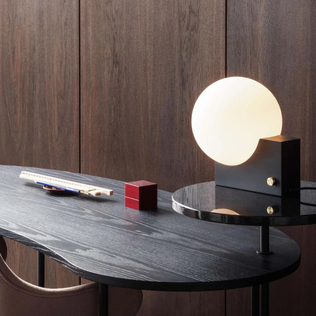 Journey SHY1 Glass Table Lamp - Nuvé