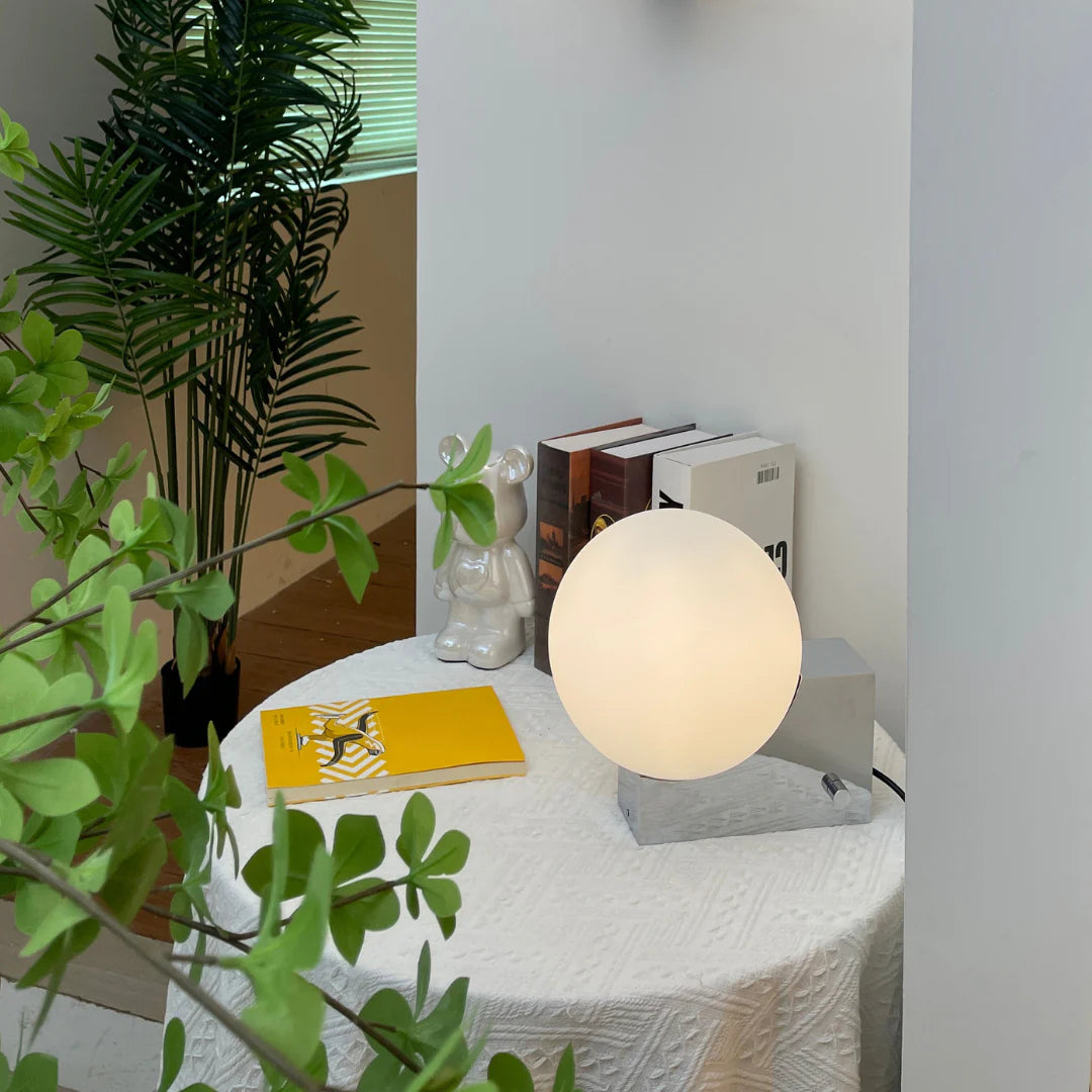 Journey SHY1 Glass Table Lamp - Nuvé