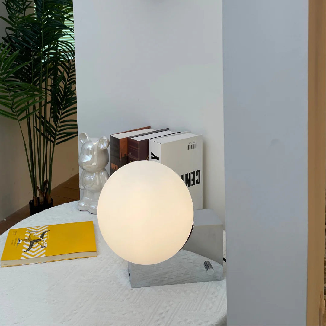 Journey SHY1 Glass Table Lamp - Nuvé