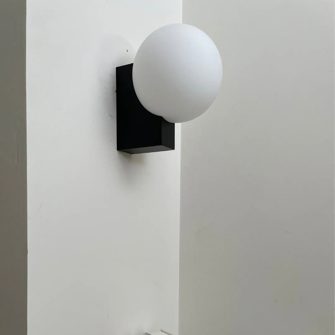 Journey SHY2 Glass Wall Lamp - Nuvé