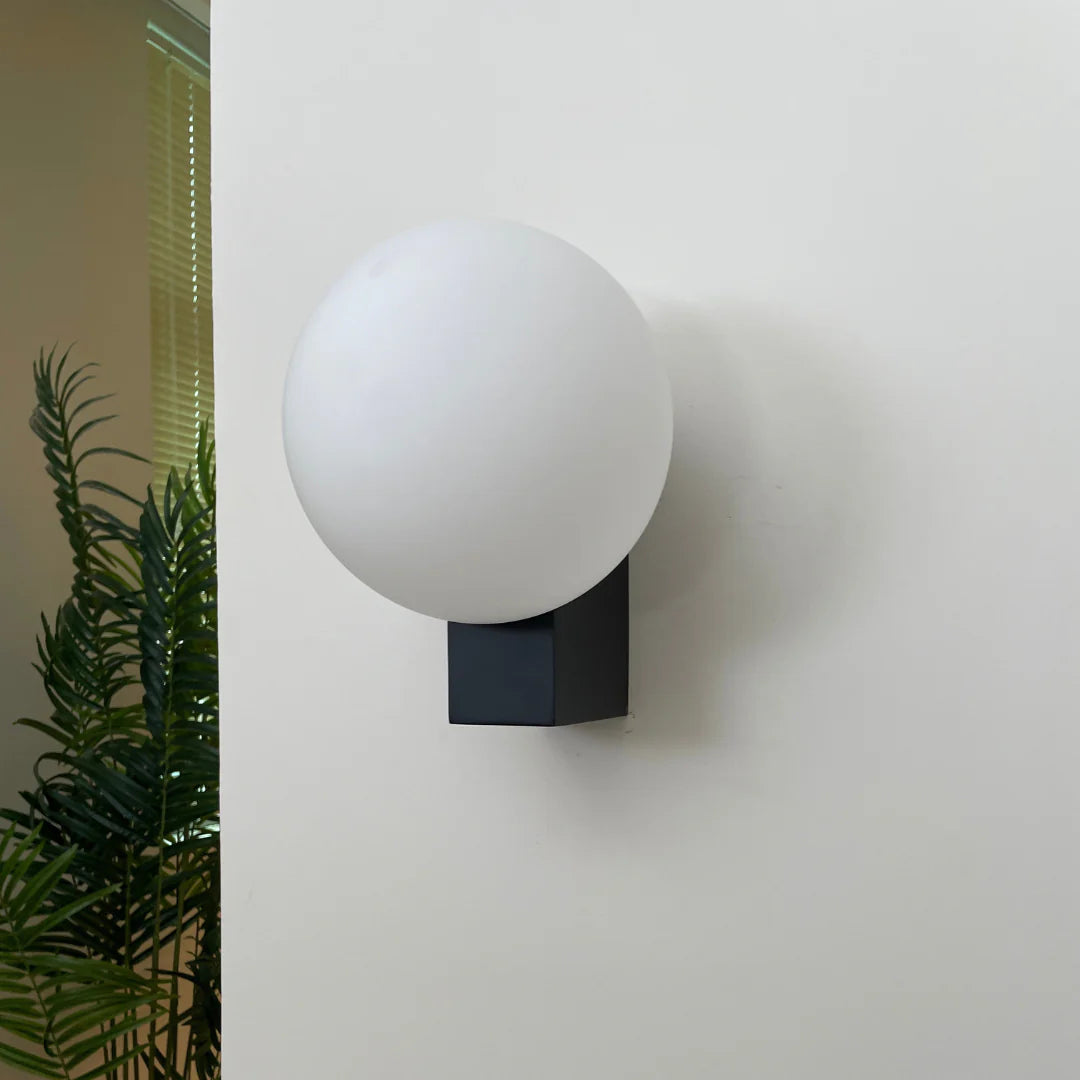 Journey SHY2 Glass Wall Lamp - Nuvé