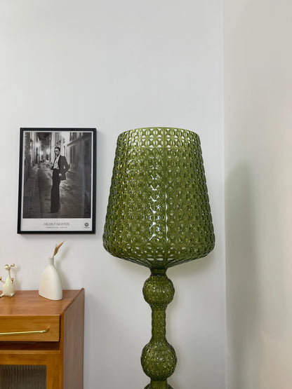 Simple Kabuki Acrylic Floor Lamp - Nuvé