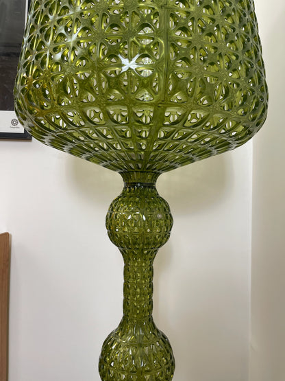 Simple Kabuki Acrylic Floor Lamp - Nuvé