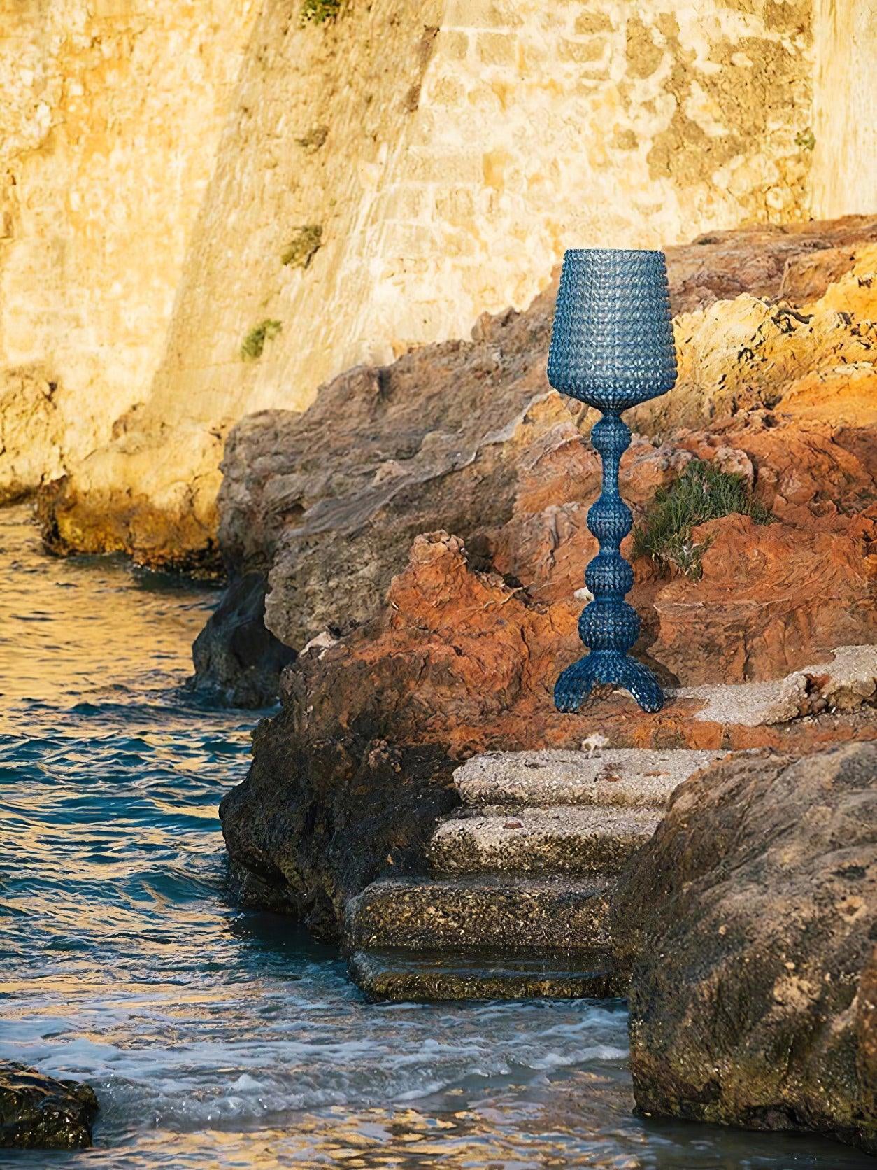Simple Kabuki Acrylic Floor Lamp - Nuvé