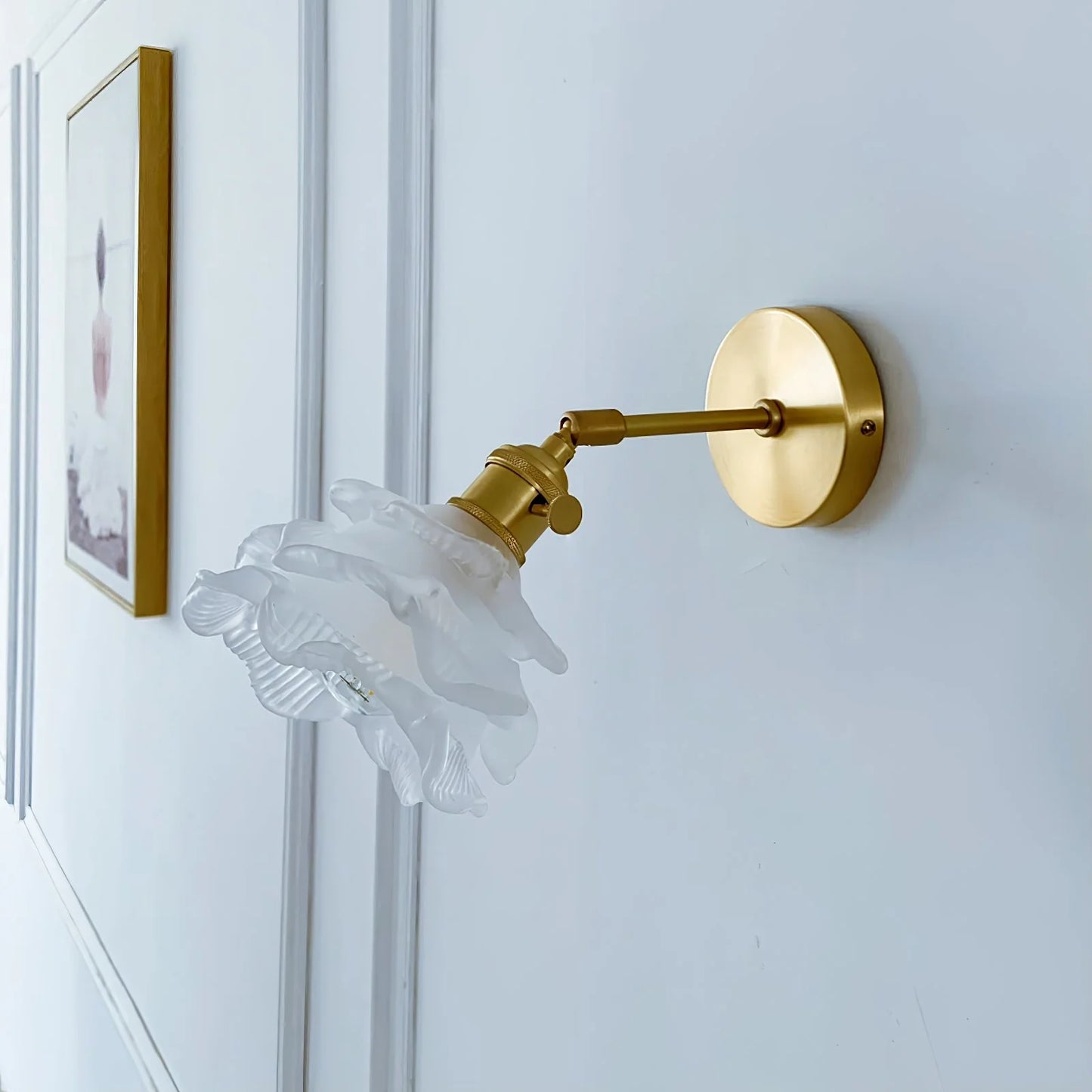 Kano Brass Wall Lamp - Nuvé