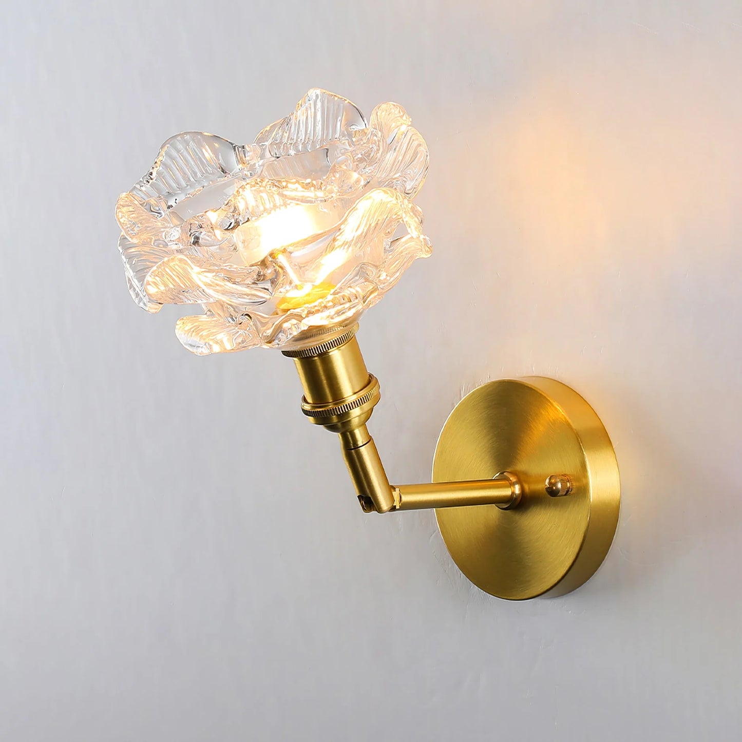 Kano Brass Wall Lamp - Nuvé