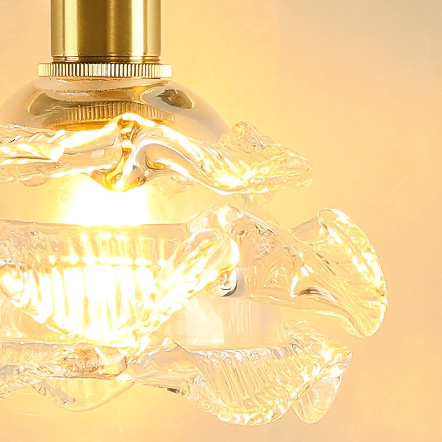 Kano Brass Wall Lamp - Nuvé