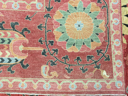 Suzani with Genuine Silk (9'02"x12'01") red - Nuvé
