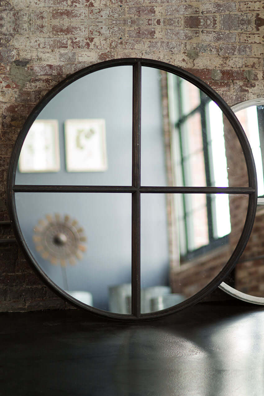 Large Round Wood Vintage Wall Mirror in Black - Nuvé