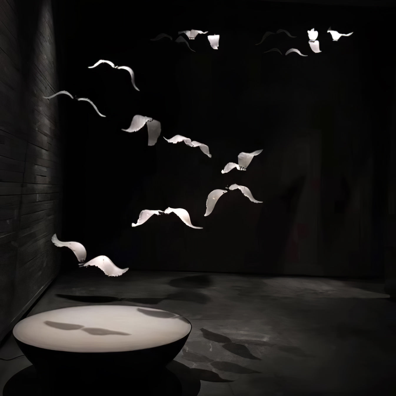 Large Seagull Chandelier - Nuvé