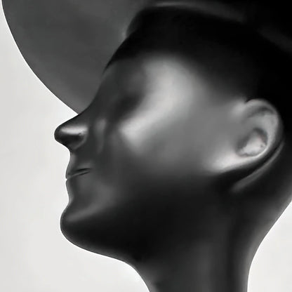 Lexa Sculpture Figure Floor Lamp - Nuvé