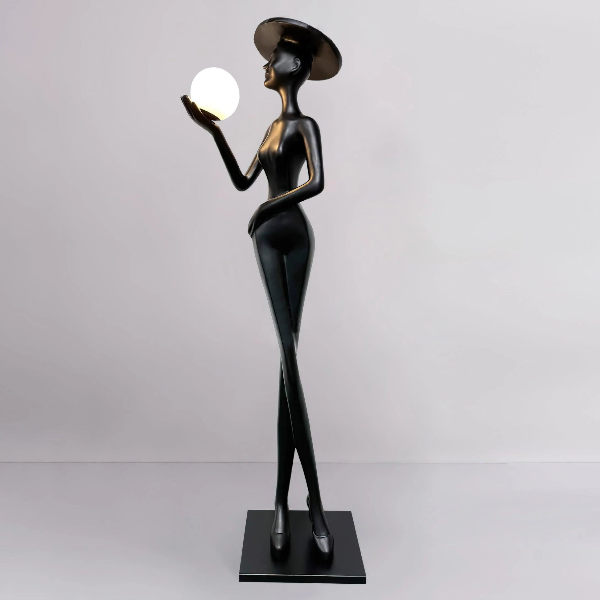 Lexa Sculpture Figure Floor Lamp - Nuvé