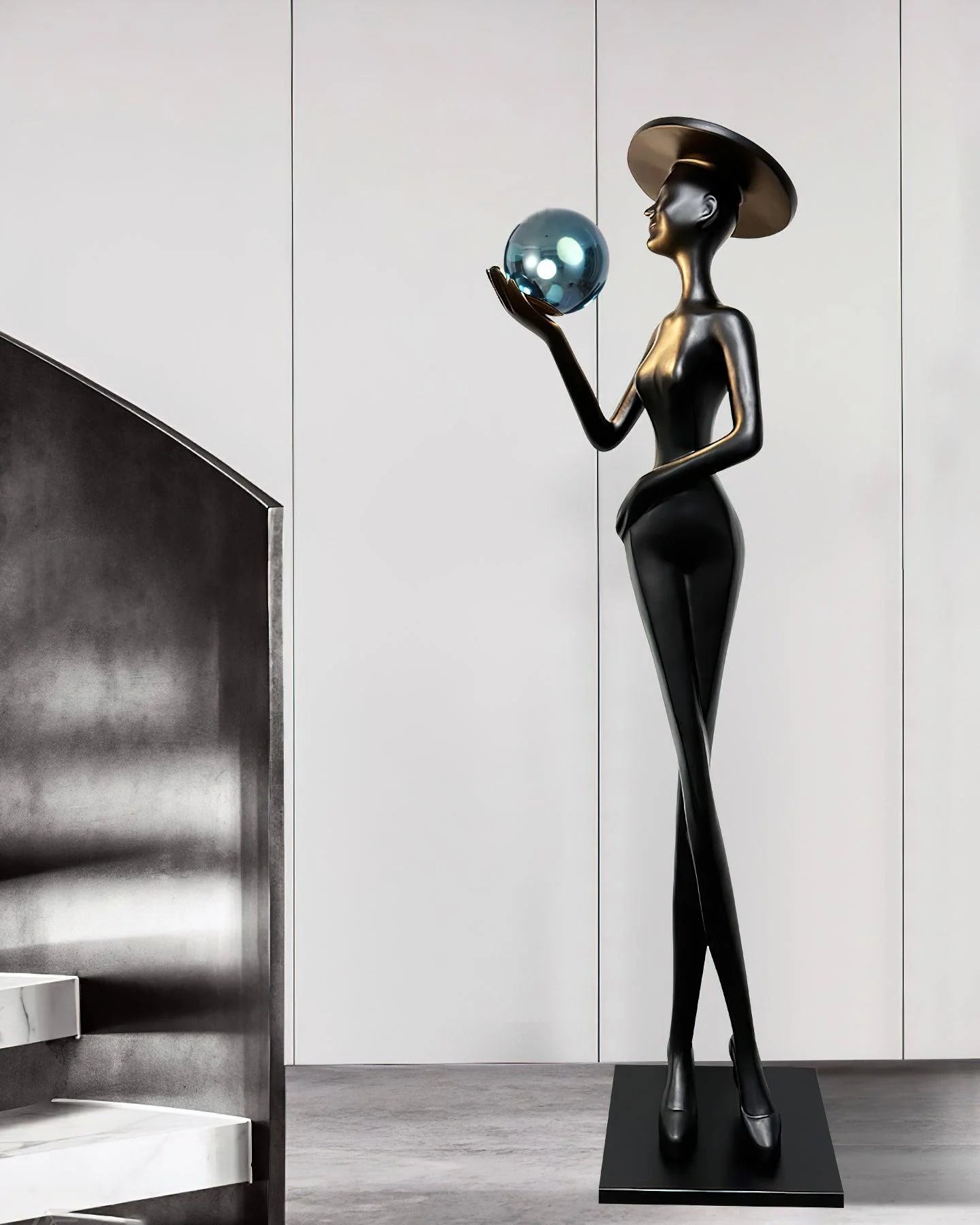 Lexa Sculpture Figure Floor Lamp - Nuvé
