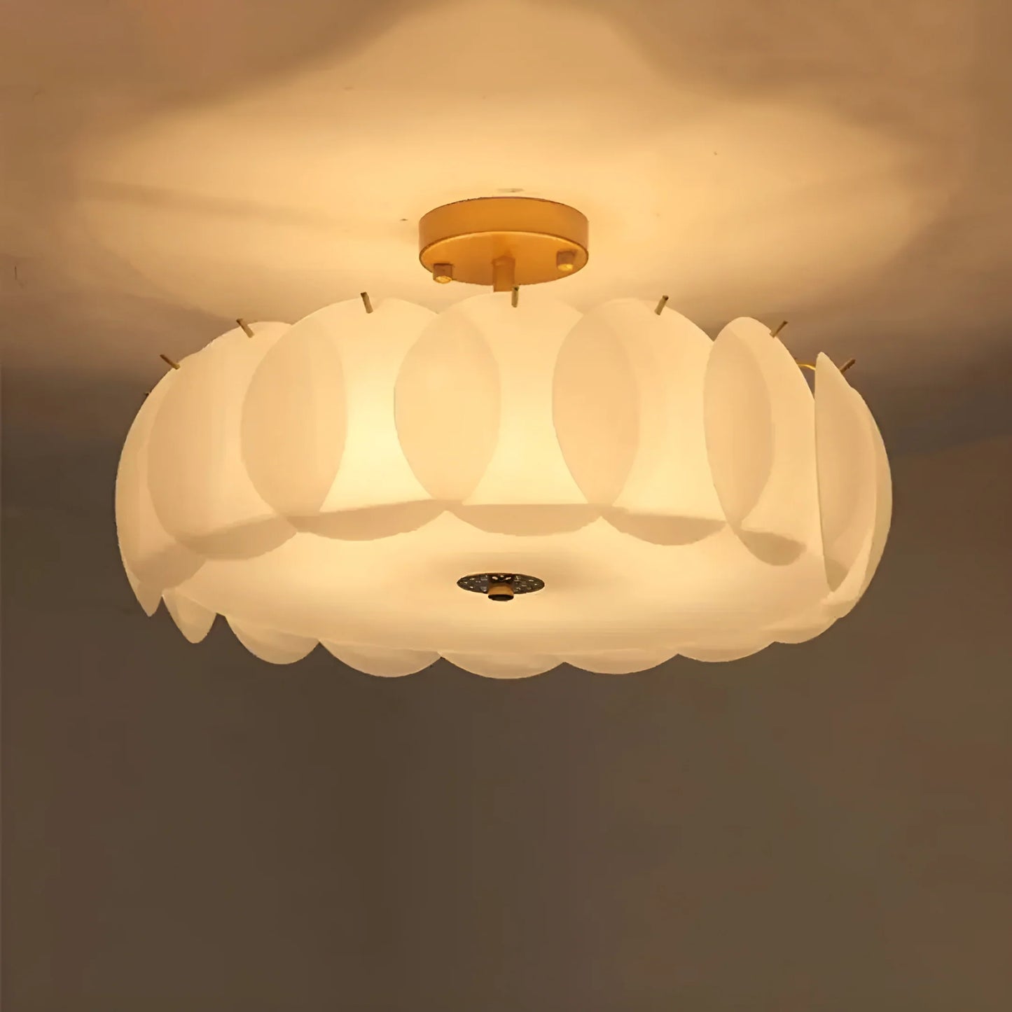 Light Luxury Round Glass Ceiling Lamp - Nuvé