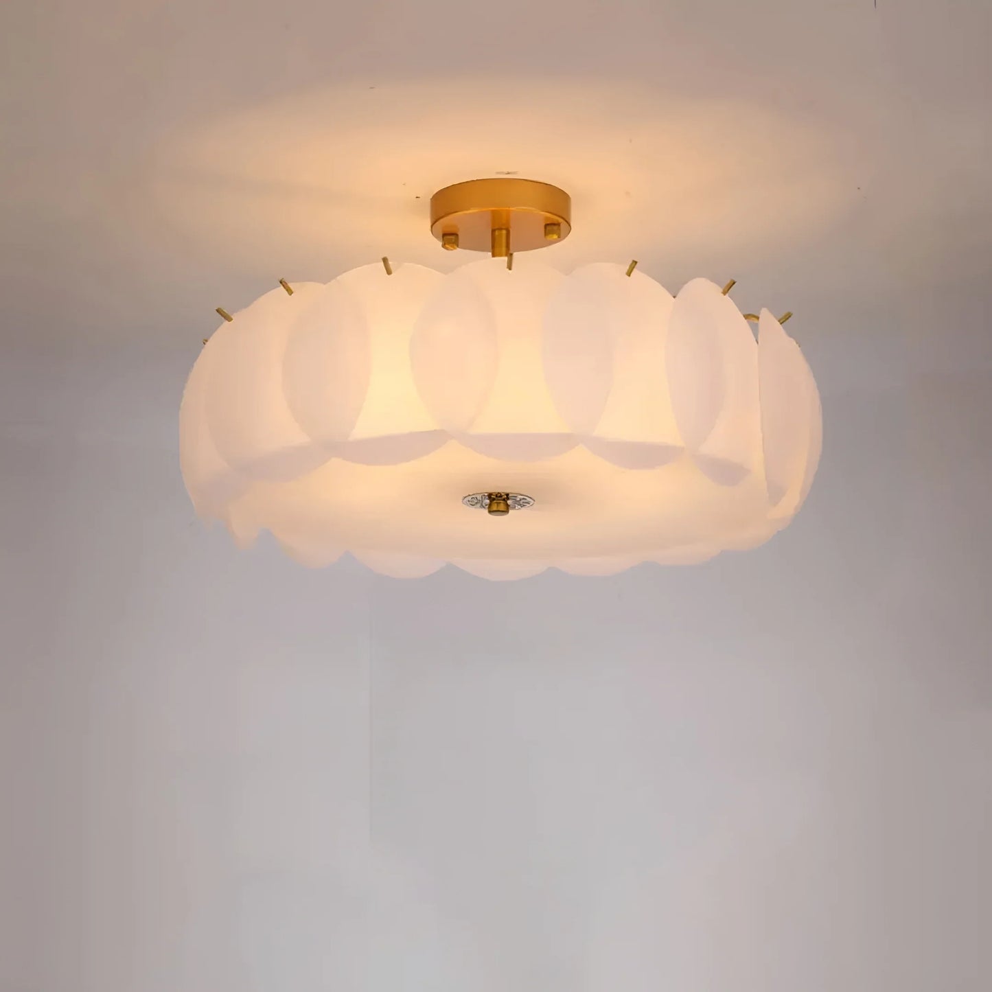 Light Luxury Round Glass Ceiling Lamp - Nuvé