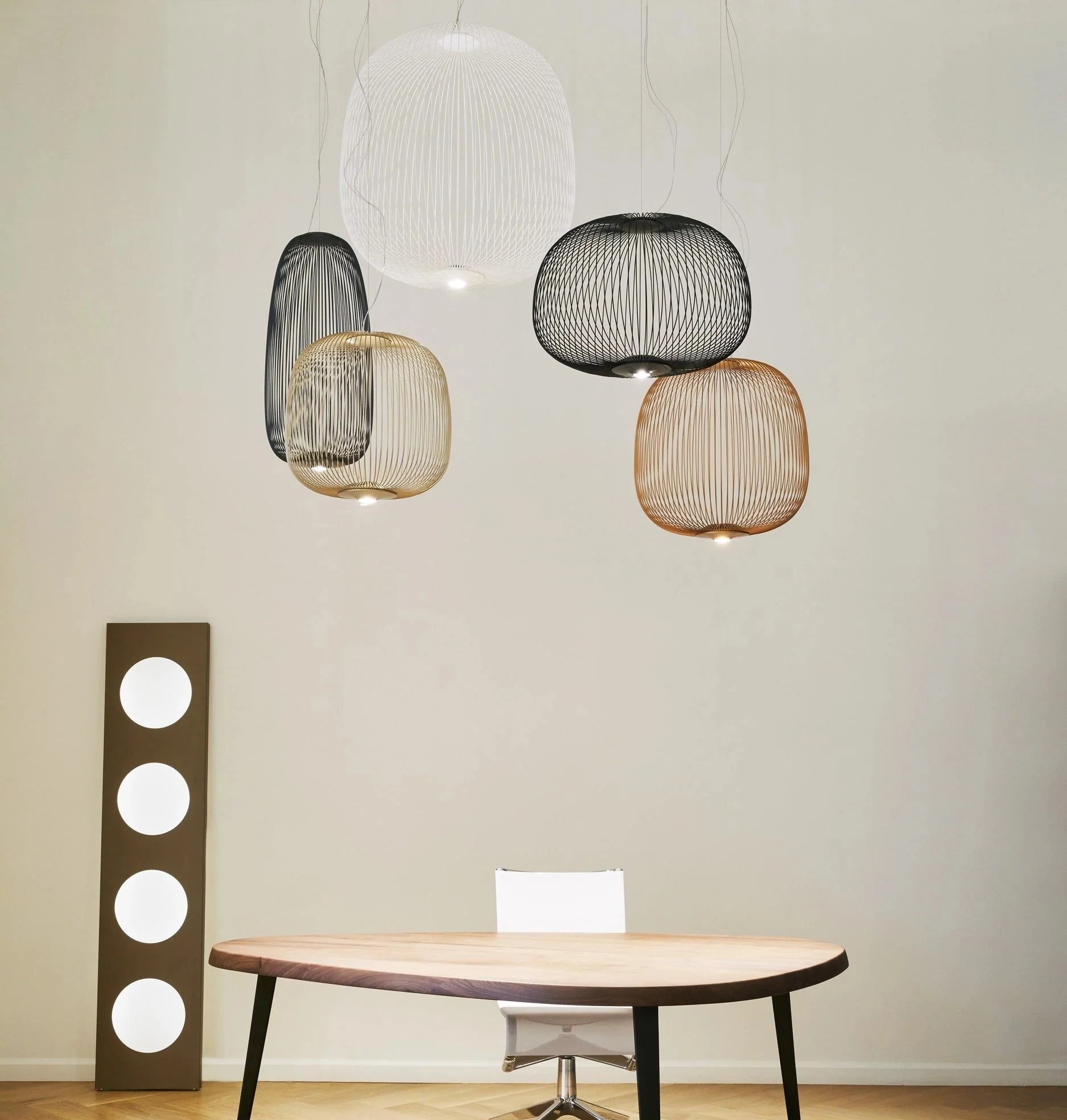 Lightweight Spokes Shaped Pendant Lamp - Nuvé