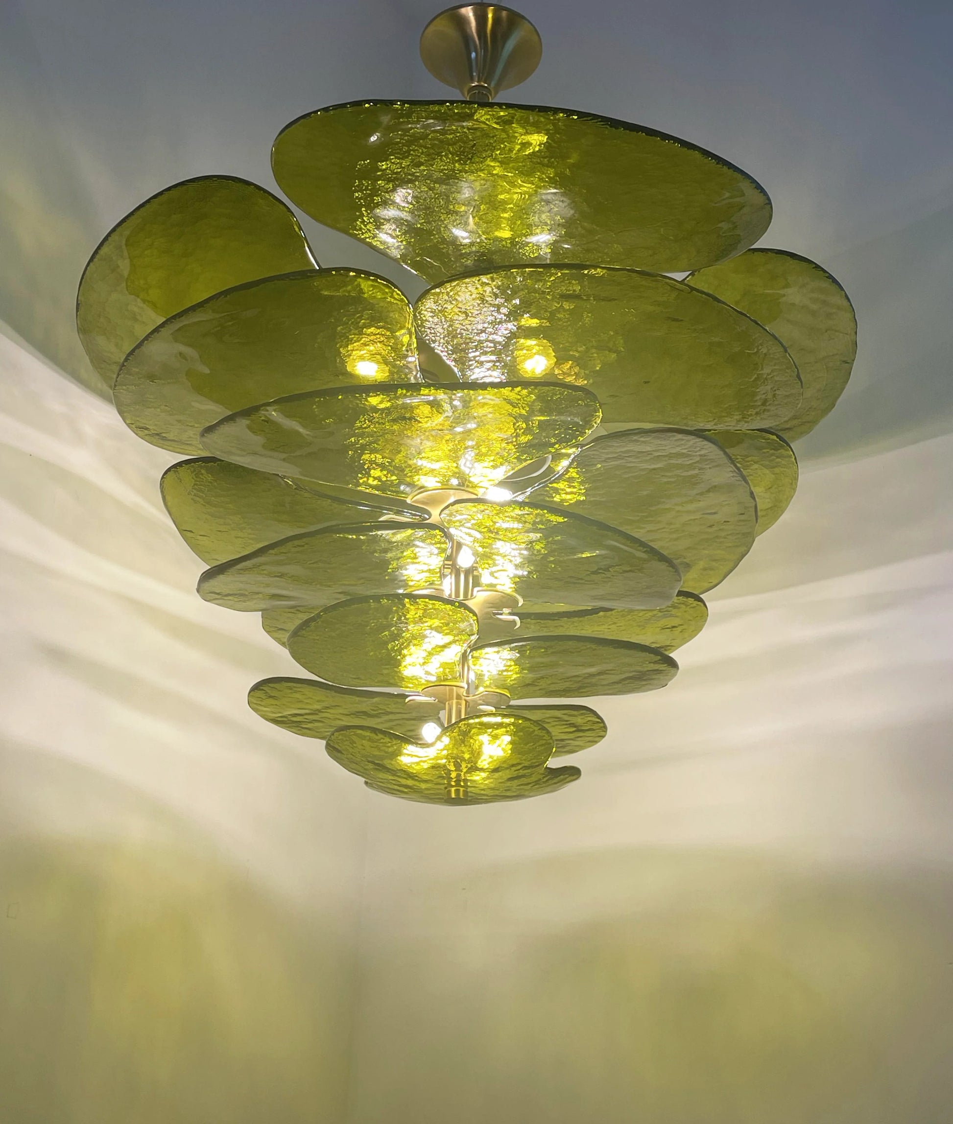 Leaf-Shaped Green Textured Glass Chandelier - Nuvé
