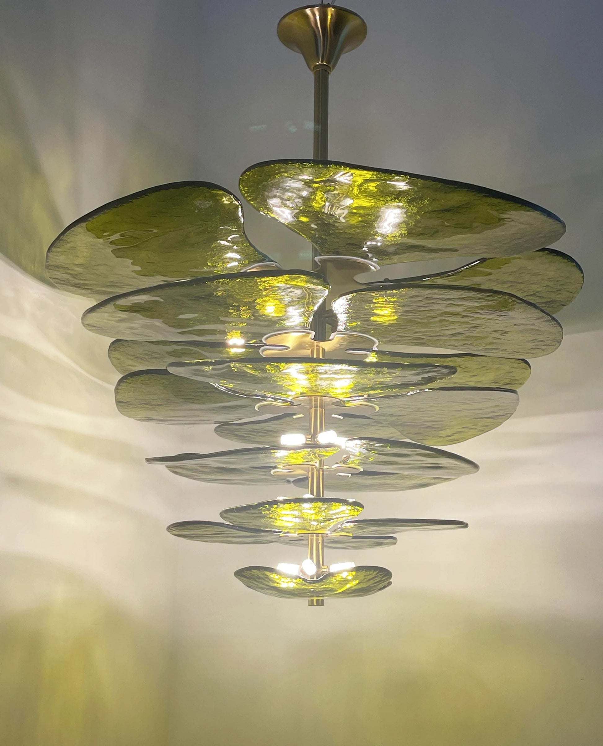 Leaf-Shaped Green Textured Glass Chandelier - Nuvé