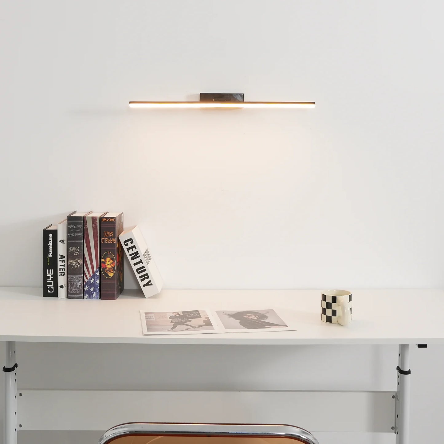 Linear Bathroom Wall Light - Nuvé