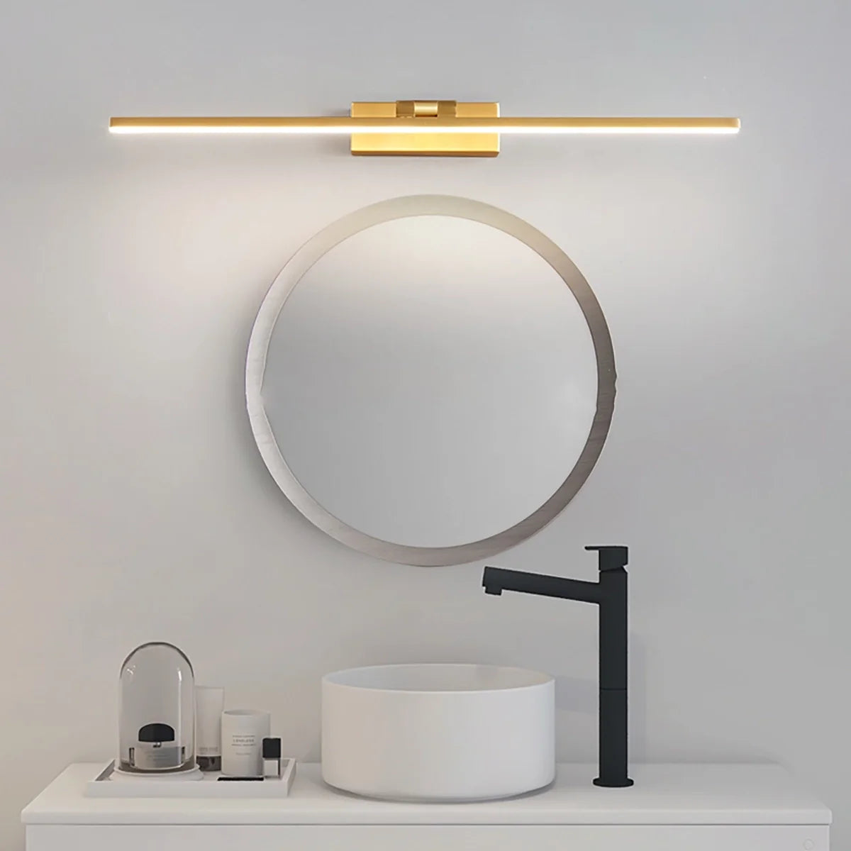 Linear Bathroom Wall Light - Nuvé