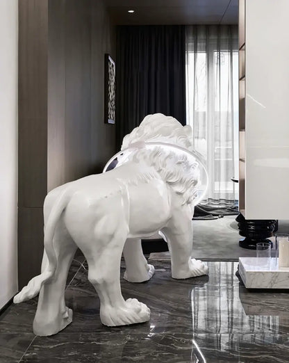 Lion Statue Floor Lamp - Nuvé