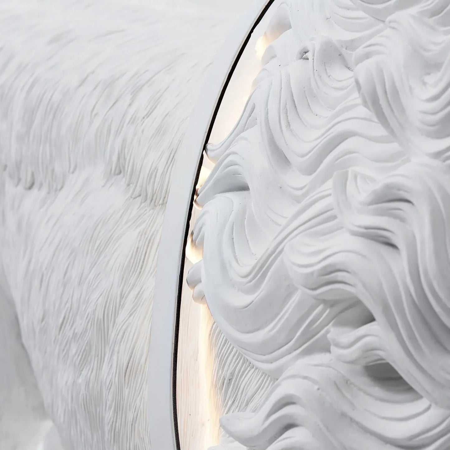 Lion Statue Floor Lamp - Nuvé