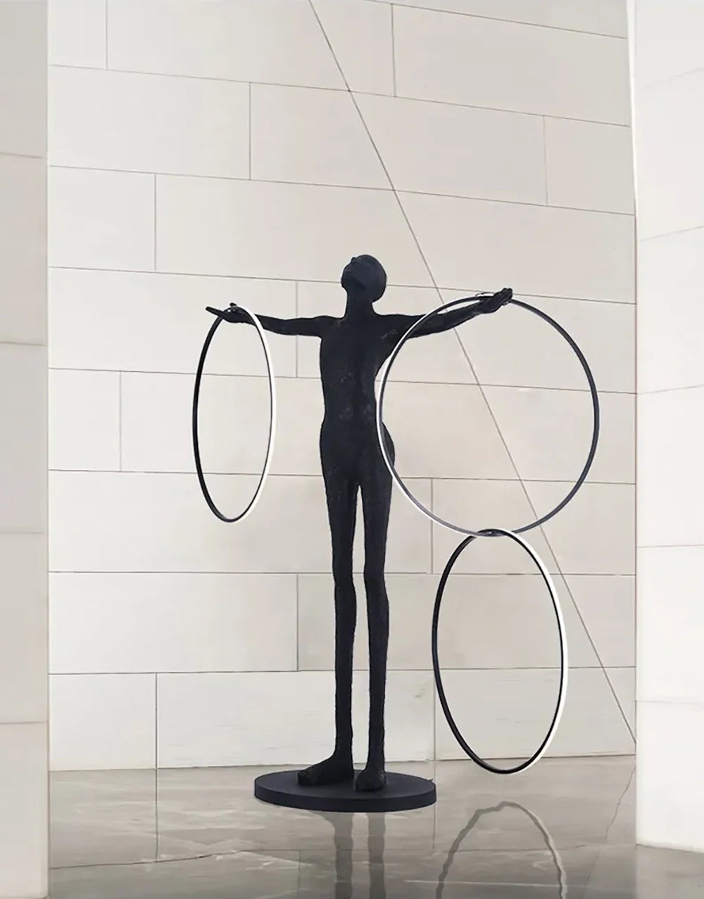 Liva Sculpture Ring Figure Floor Lamp - Nuvé
