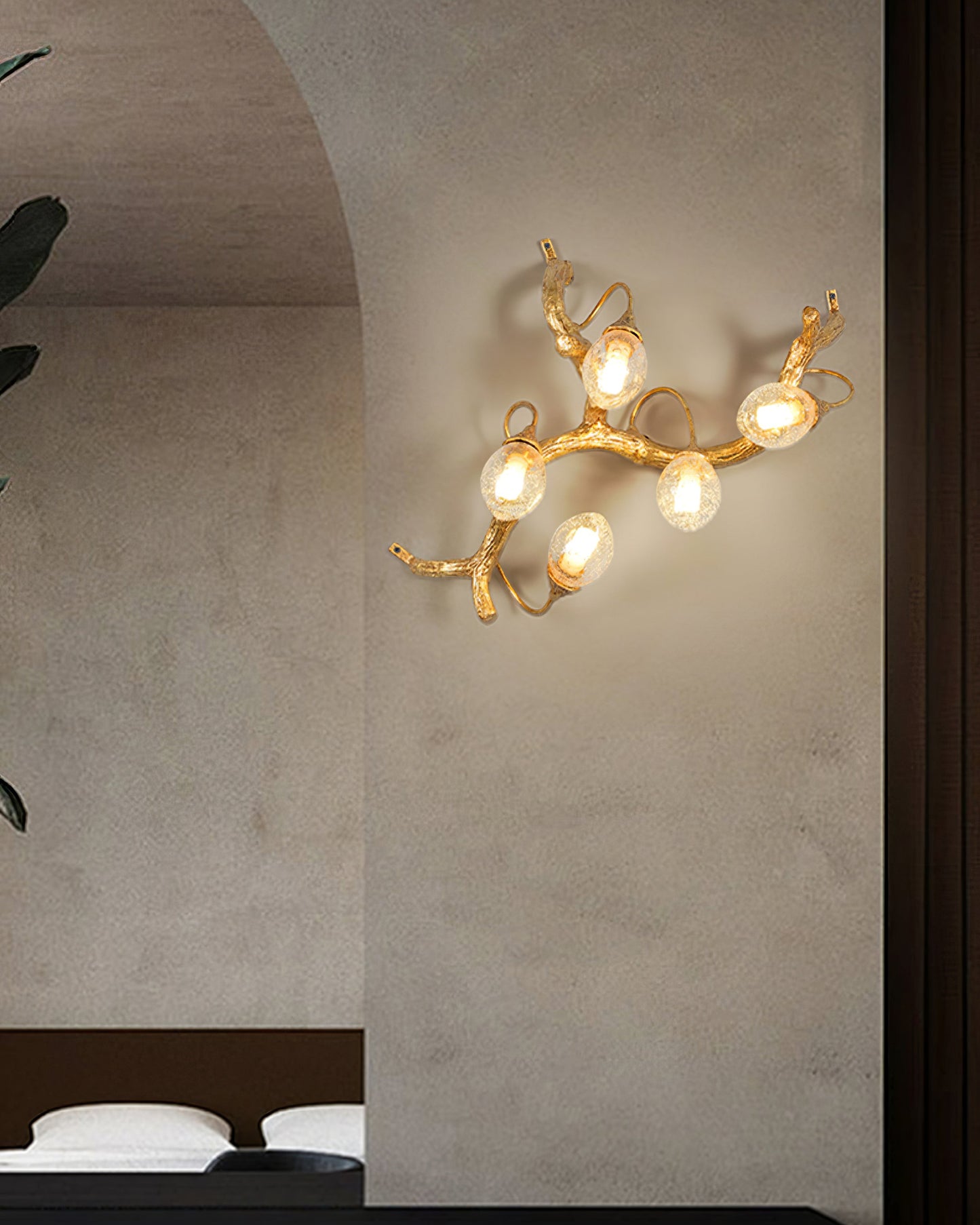 Lotus Brass Wall Lamp - Nuvé