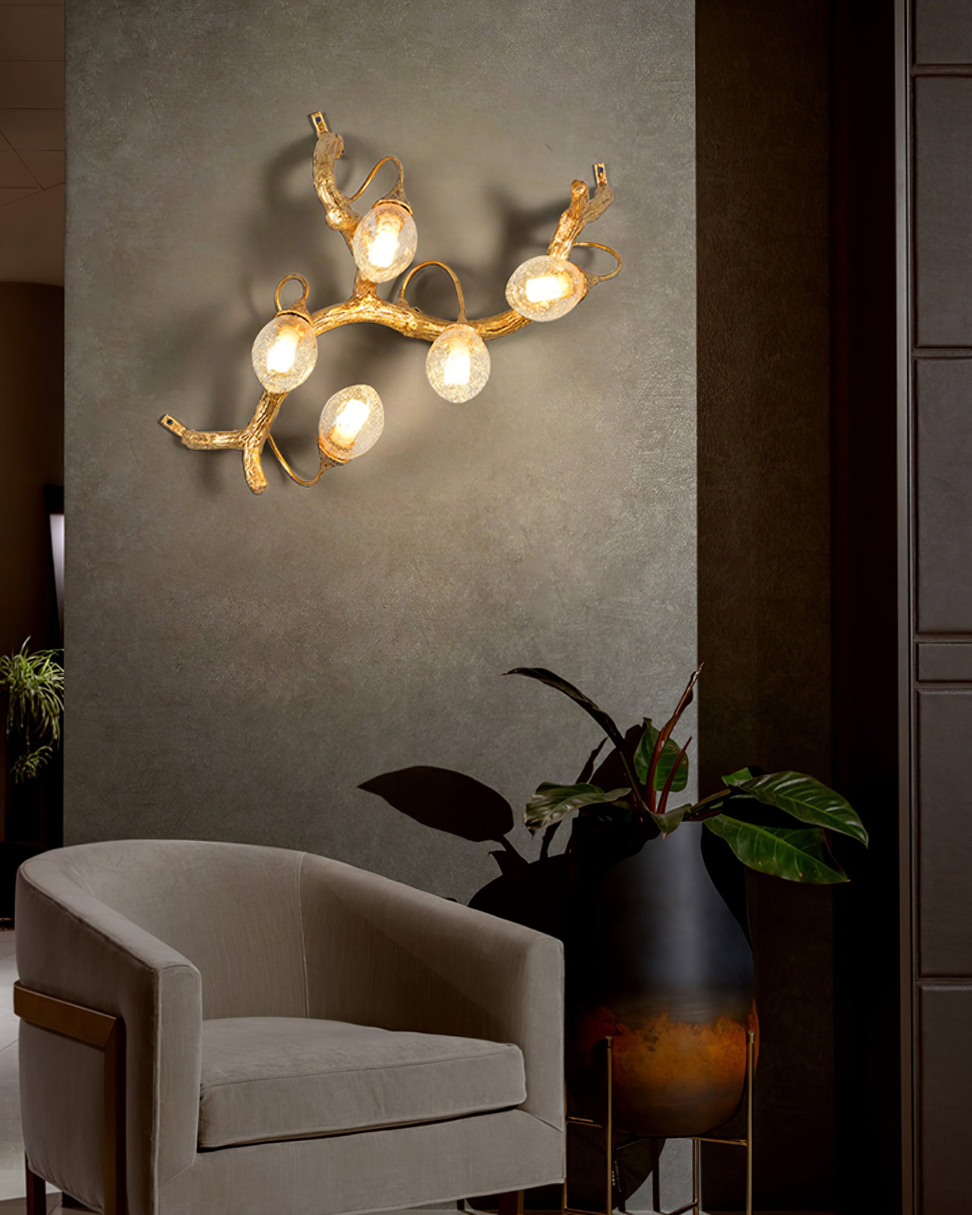 Lotus Brass Wall Lamp - Nuvé