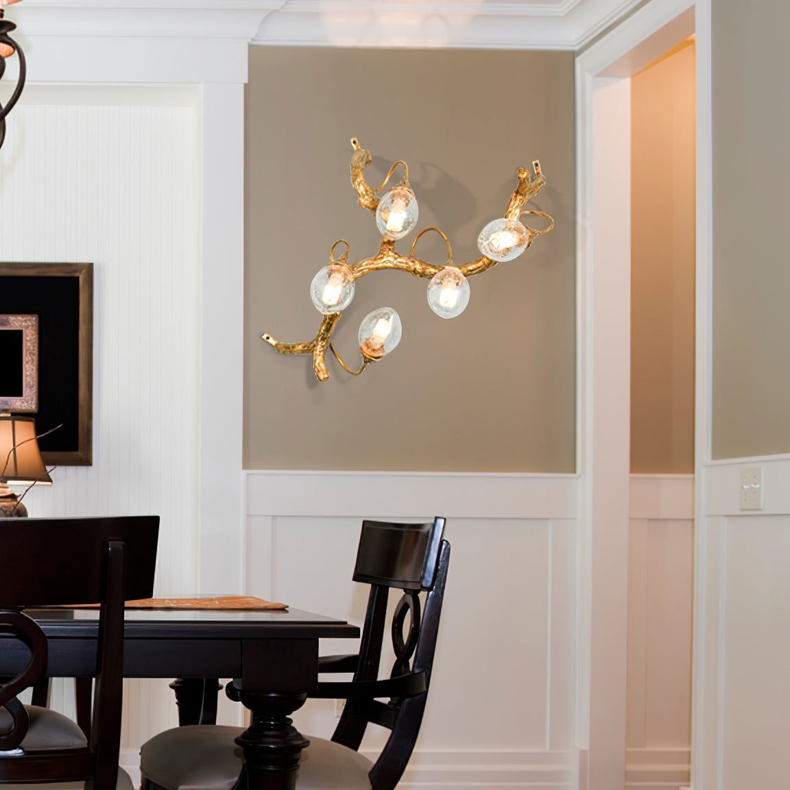 Lotus Brass Wall Lamp - Nuvé
