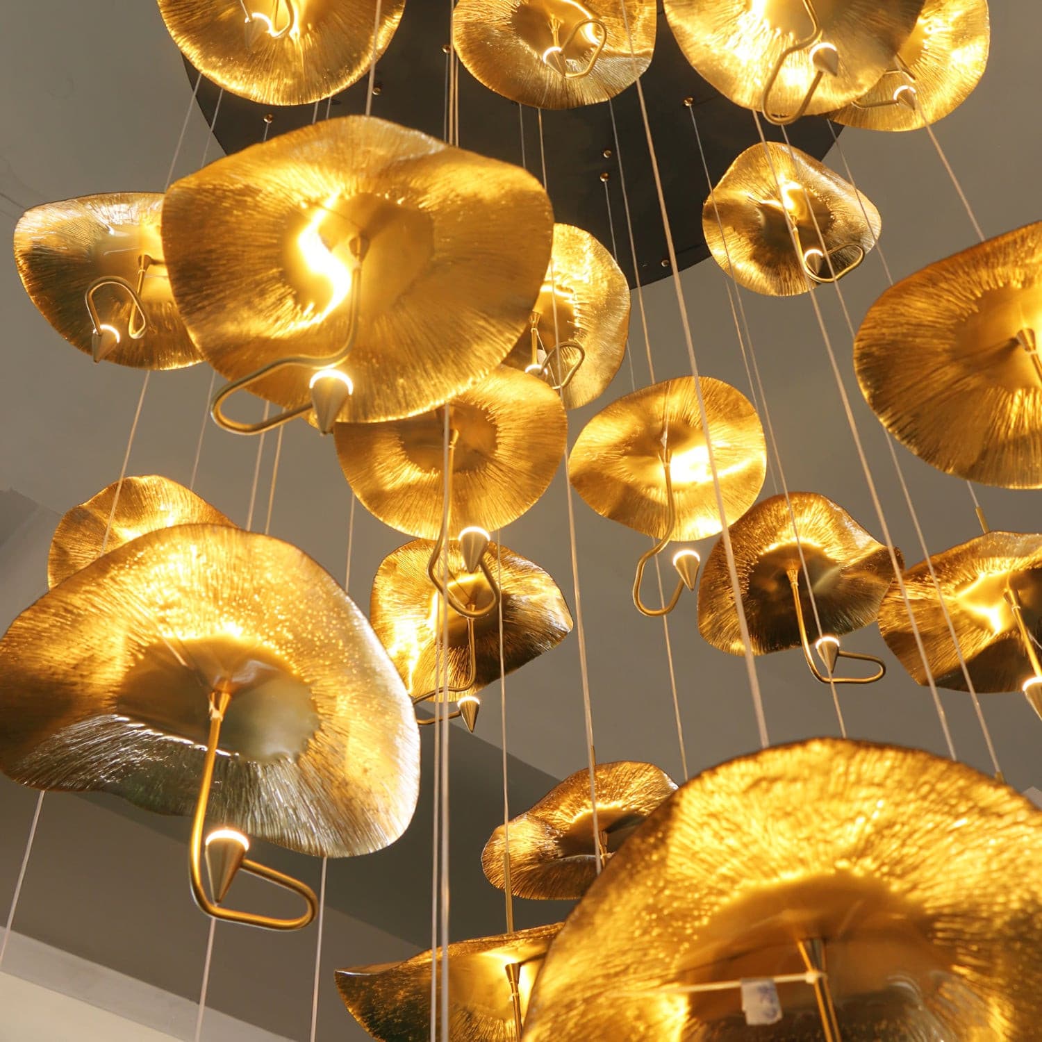 Lotus Leaf Chandelier - Nuvé